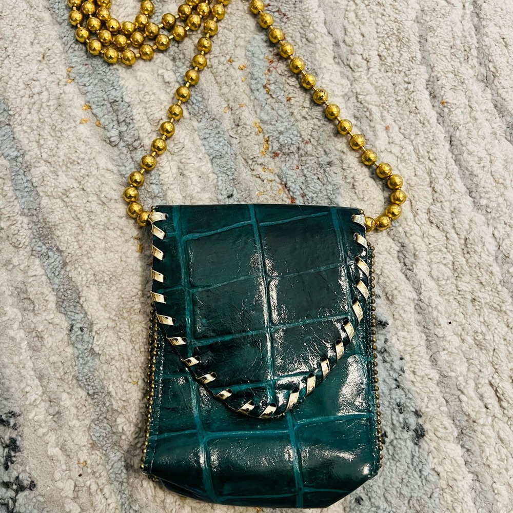 Vintage Hunter Green Croc-Embossed Crossbody Bag with Gold Chain - Picture 1 of 4